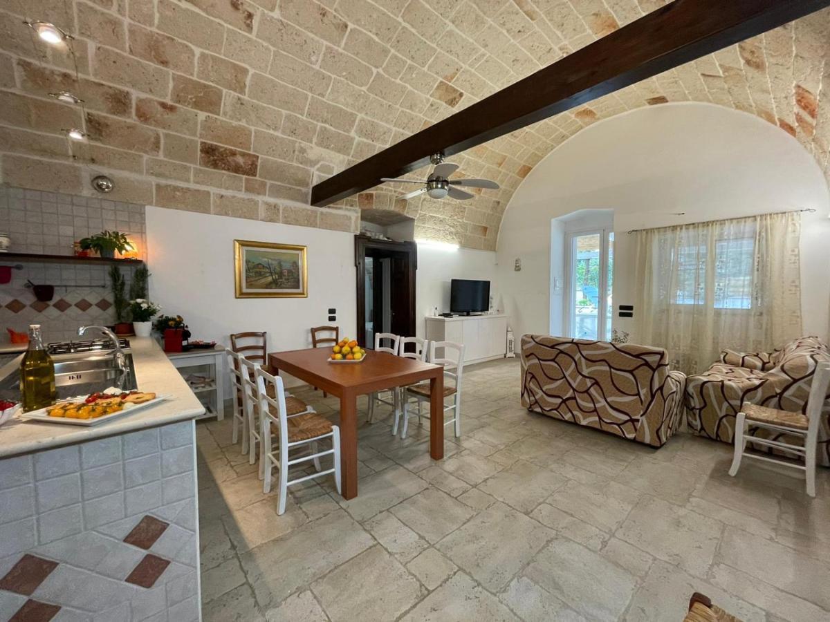 Il Vecchio Carrubo - Villa Con Piscina A Sfioro Macchia di Monte Exteriér fotografie